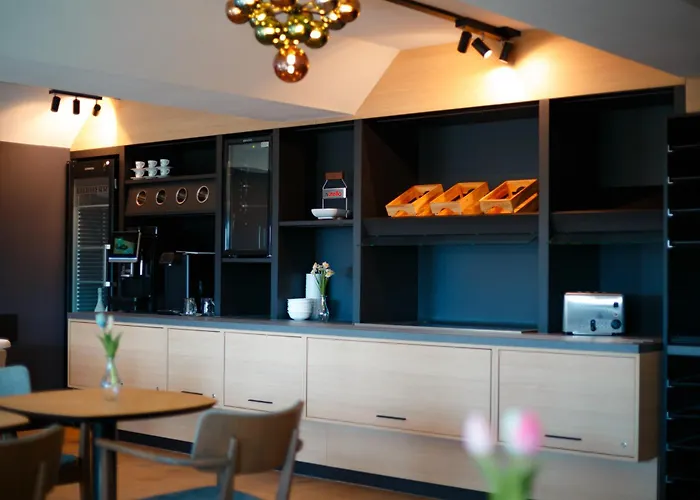Magnet Hotel